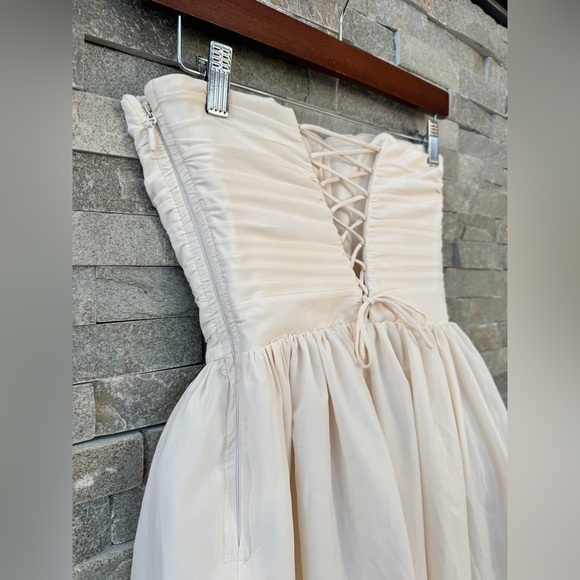 Oh Polly Bandeau Floral-Appliqué Corset Mini Dress Cream White Ivory 0 (XS) - Picture 7 of 16